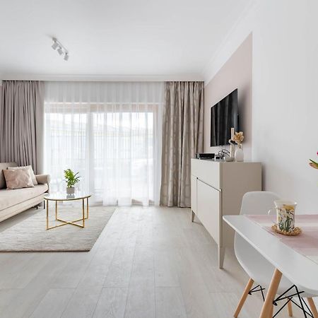 شقة Ina Rent - Motlawa Sienna Grobla غدانسك المظهر الخارجي الصورة